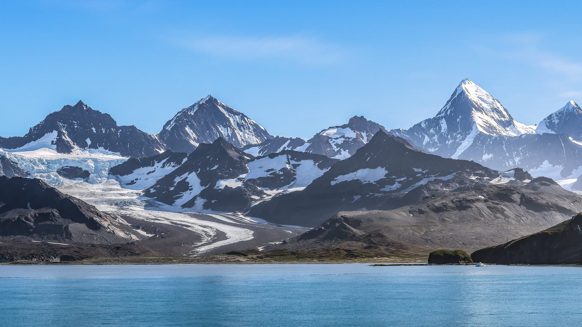 South Georgia mountains and glaciers